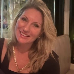 Meet your Posher, Courtney